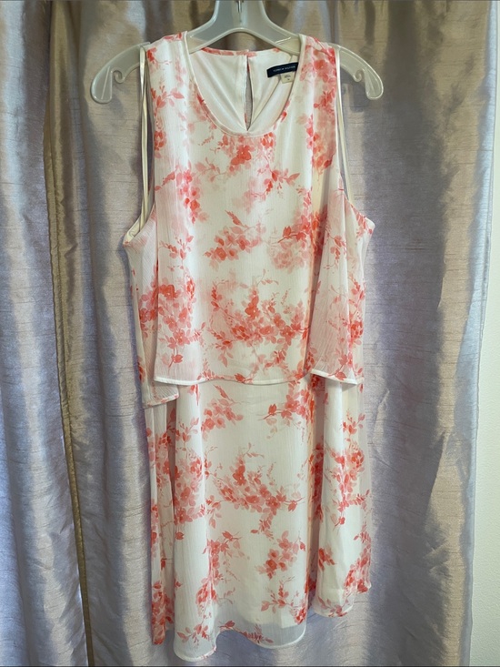 Tommy Hilfiger Dresses & Skirts - Tommy Hilfiger White Midi Dress with Coral Floral Overlay